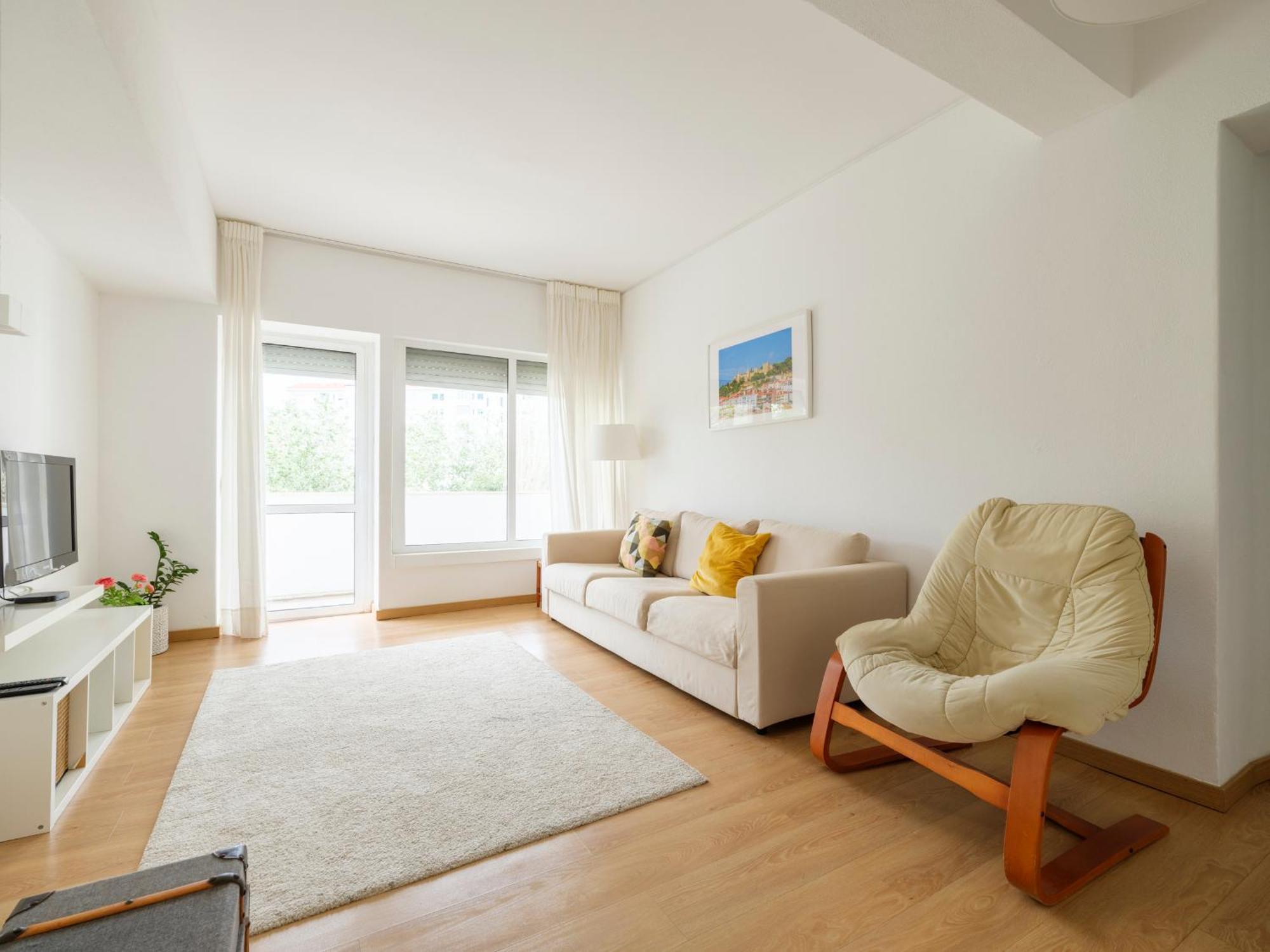 Olivais Spacious Apartment Near Airport Лиссабон Экстерьер фото